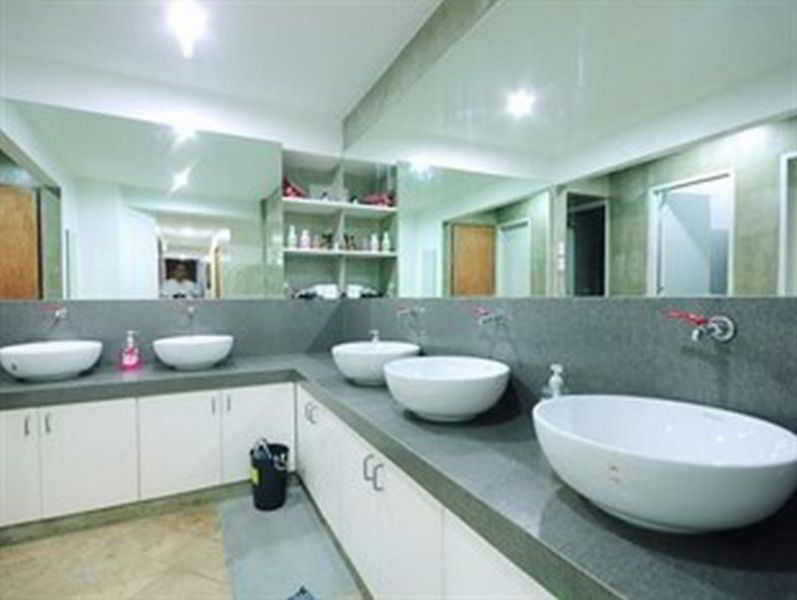 Mnl Boutique Hostel Makati City Kültér fotó