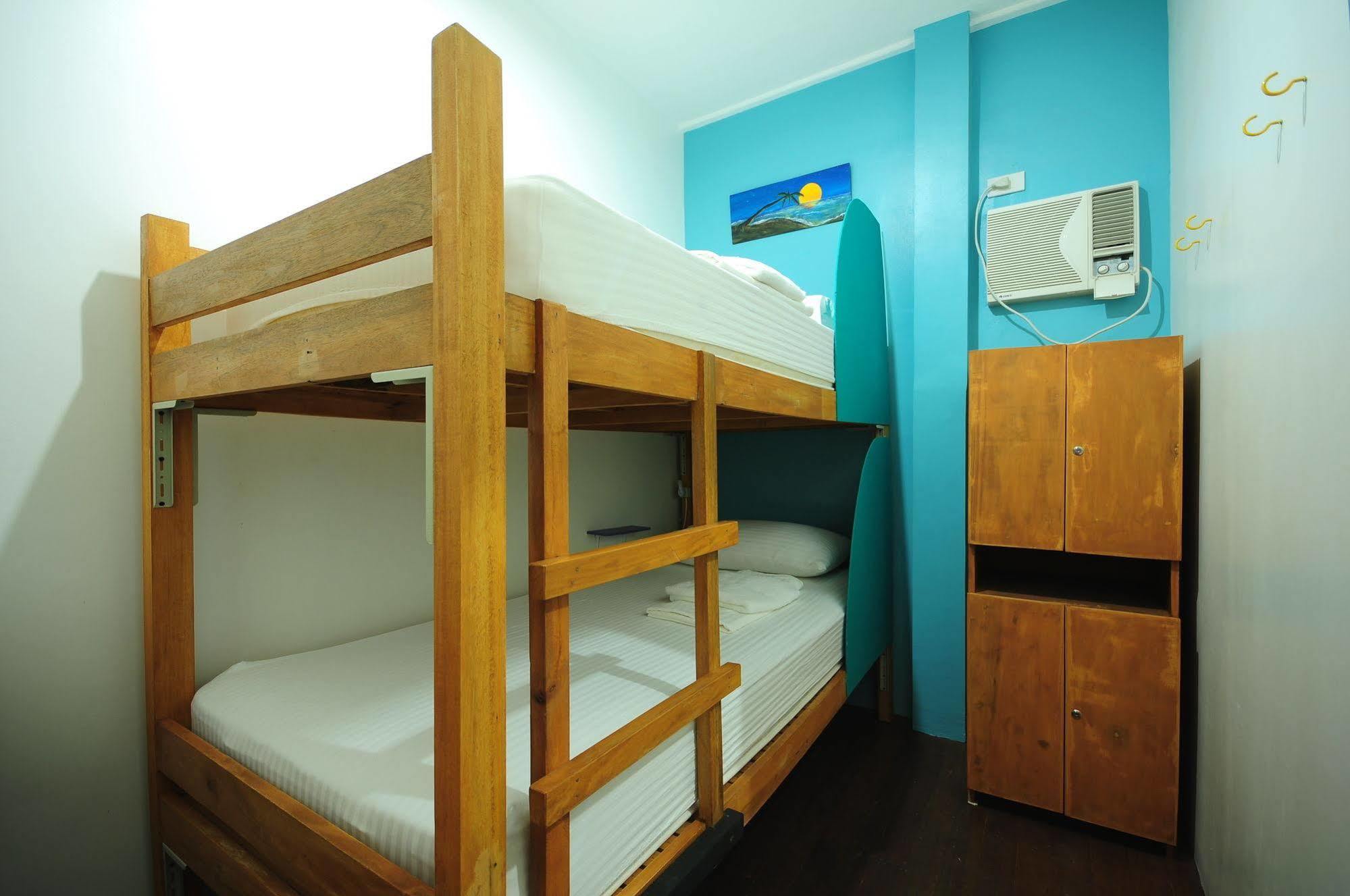 Mnl Boutique Hostel Makati City Kültér fotó