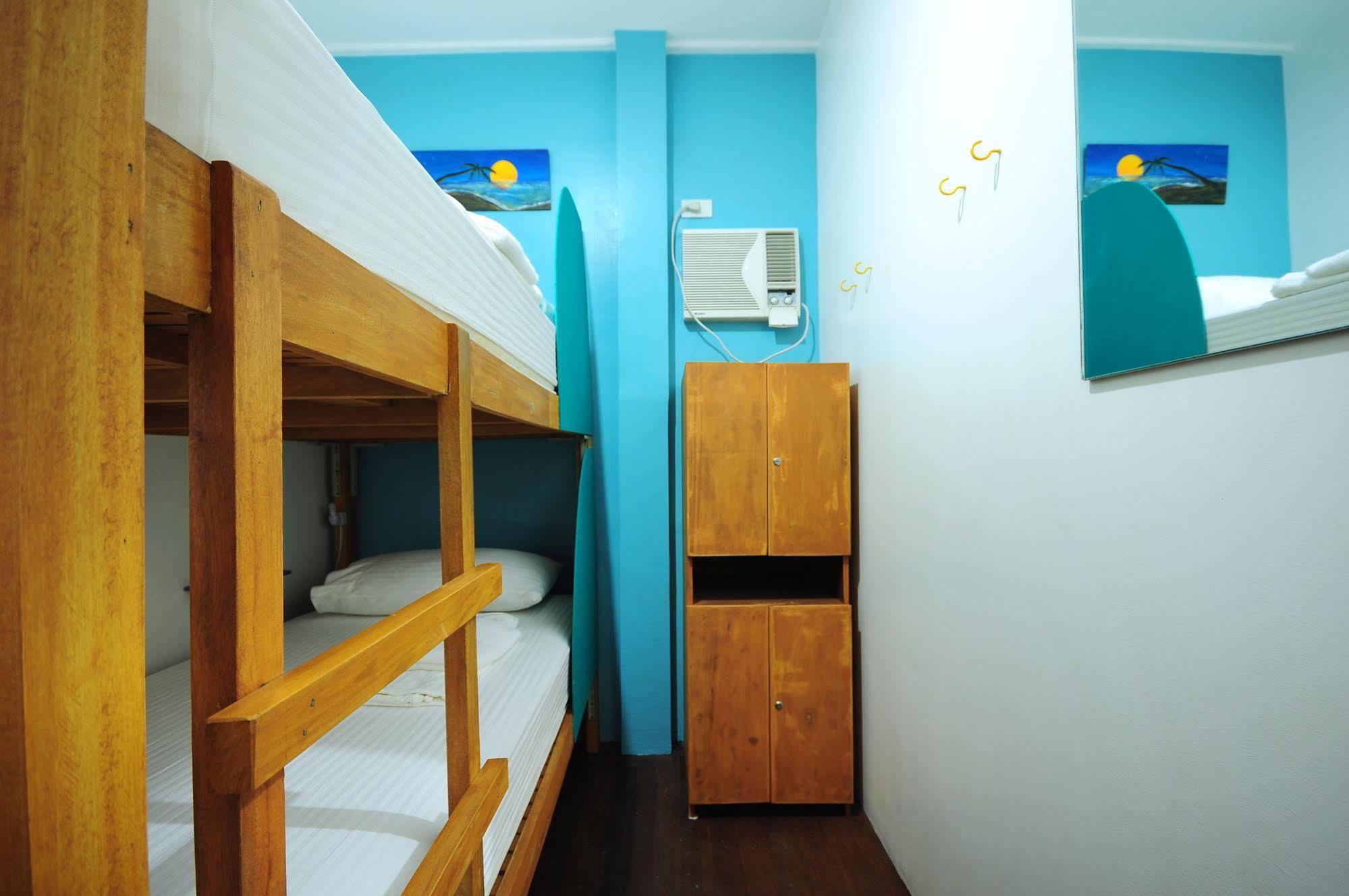 Mnl Boutique Hostel Makati City Kültér fotó